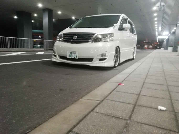 アルファードの教えてに関するカスタム事例の投稿画像1枚目
