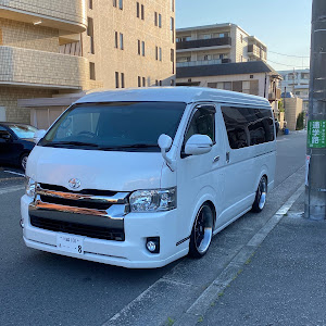 ハイエースバン