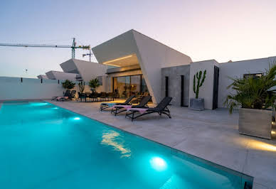 Villa with pool and terrace 3