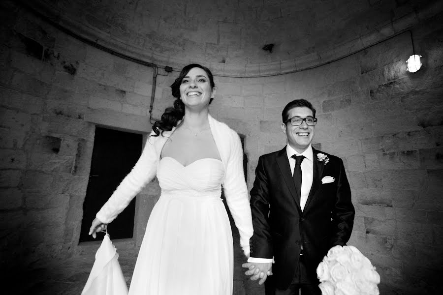 婚礼摄影师Vittorio Ladogana（vittorioladogan）。2016 10月17日的照片