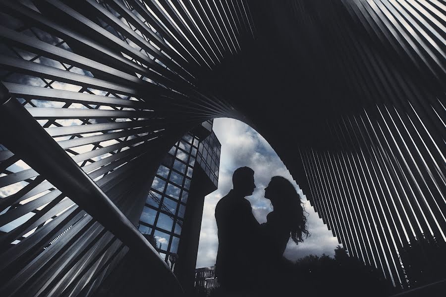 Fotógrafo de casamento Nikolay Zlobin (nikolaizlobin). Foto de 9 de março 2020