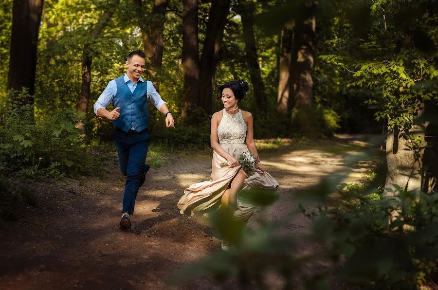 Fotógrafo de casamento Ross Yaroslava (rosslava). Foto de 15 de abril 2019