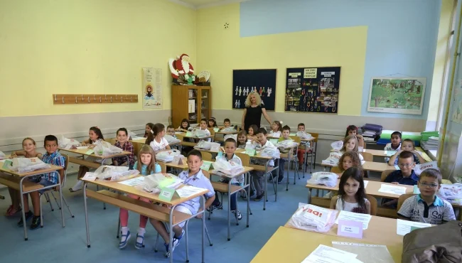 Školska godina u Srbiji danas počinje razgovorima sa đacima, bez predavanja