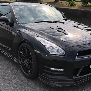 NISSAN GT-R R35