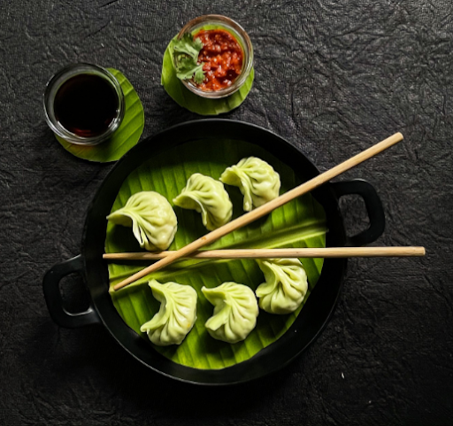 Mix Veg Momos (6 Pc)