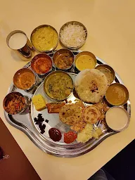 Manbhavan Premium Thali Restaurant photo 7