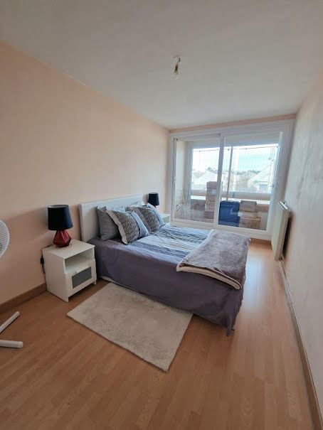 Vente appartement 3 pièces 76 m² à Fleury-les-Aubrais (45400), 113 000 €