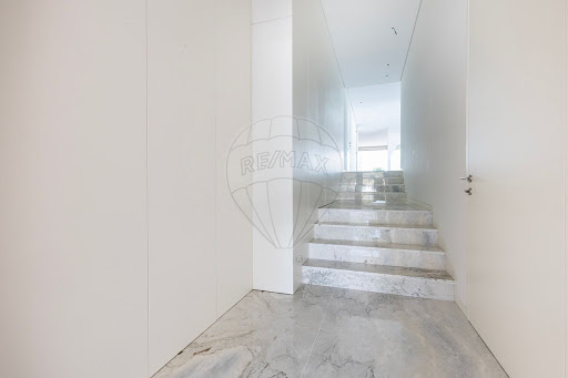 Villa avec piscine et jardin 4