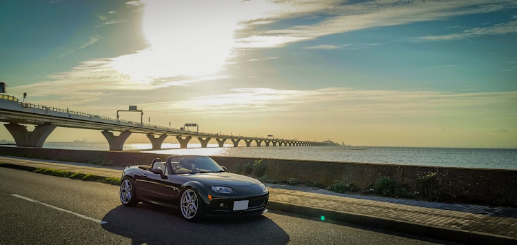 ロードスターの海と愛車・ドライブに関するカスタム事例の投稿画像1枚目