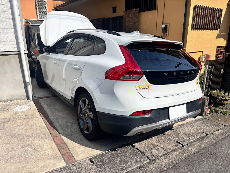 Sさんが投稿したボルボ・V40・クロスカントリー・V40CC・エアコンきかないに関するカスタム事例の投稿画像1枚目