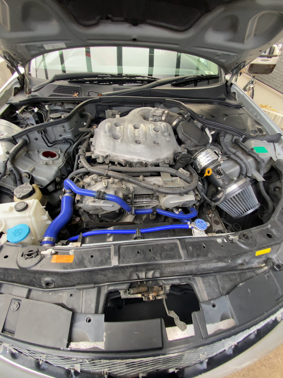 スカイラインクーペの#急募・CPV35・拡散お願いします・#車売りますに関するカスタム事例の投稿画像4枚目