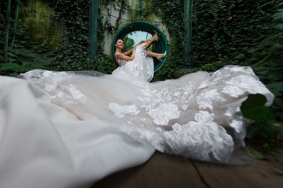 Wedding photographer Rostyslav Kostenko (rossko). Photo of 10 February 2019