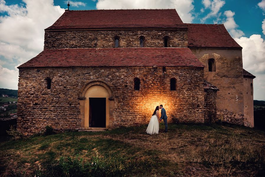 Wedding photographer Ionut Mircioaga (ionutmircioaga). Photo of 26 September 2019