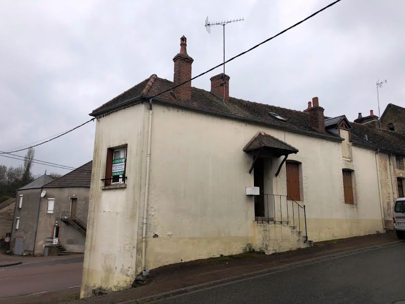 Vente maison 4 pièces 69.39 m² à Chatillon-en-bazois (58110), 34 000 €