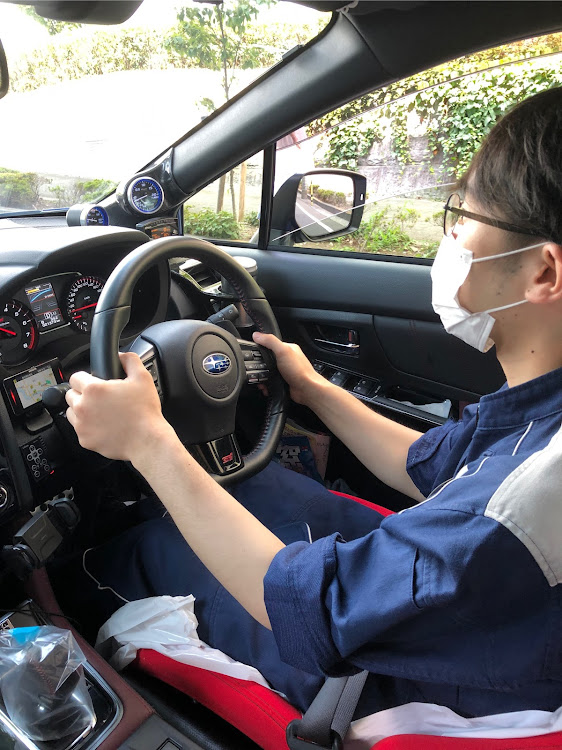 WRX S4のコロナに負けない・ヌルヌル尻〜ズ・カック良ィ尻〜ズに関するカスタム事例の投稿画像2枚目
