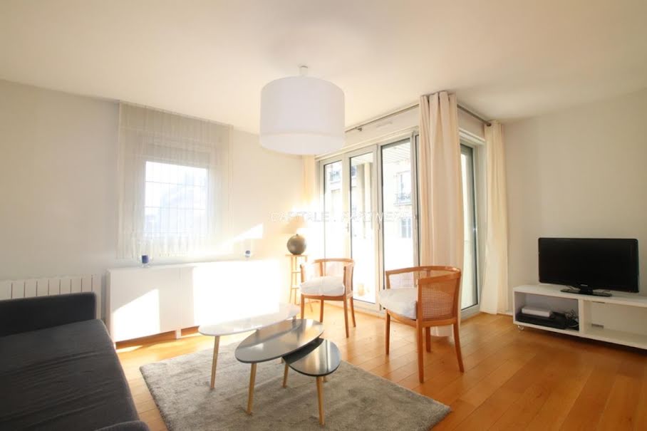 Location meublée appartement 3 pièces 67 m² à Paris 15ème (75015), 2 258 €