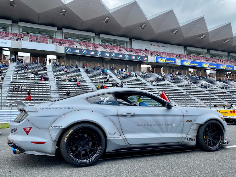 マスタング クーペのコペン・モーターファンフェスタ2023・LBWK・アメ車・アメ車好きと繋がりたいに関するカスタム事例の投稿画像2枚目