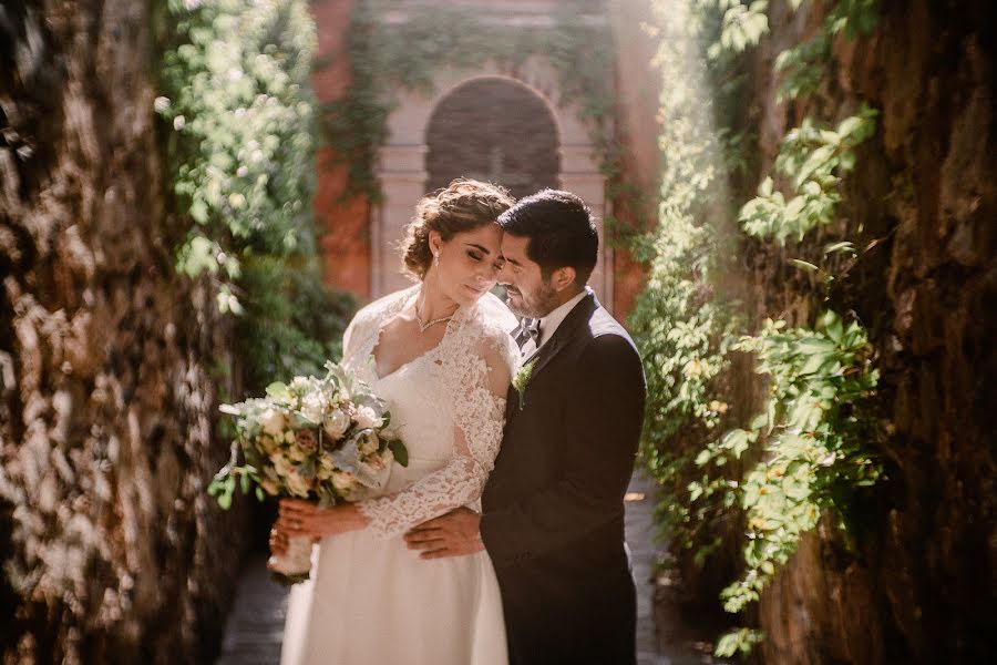 Fotógrafo de casamento Xavo Lara (rosstudio). Foto de 16 de maio 2022