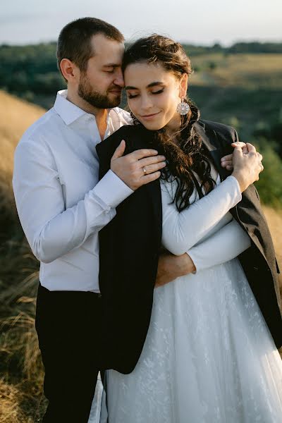 Fotografo di matrimoni Irina Belikova (belikovairina). Foto del 19 aprile 2021