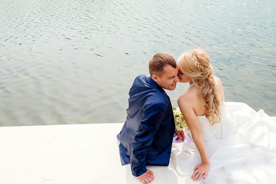 Photographe de mariage Elina Ostapenko (elusha). Photo du 15 mars 2016