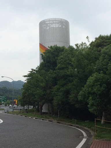 白鳥PA下り　白鳥の斜塔　