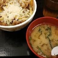 すき家SUKIYA日本平價牛丼(古亭店)