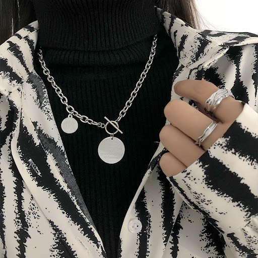 Title 1, European and American Personalized Round Titani...