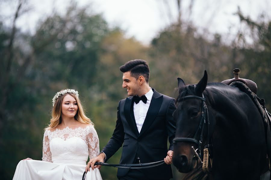 Bröllopsfotograf Manu Filip (manufilip). Foto av 18 mars 2019