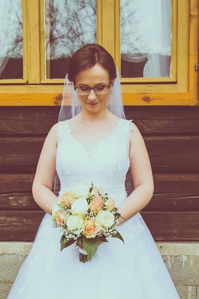 Photographe de mariage Karolína Hlaďová (hladovakarolina). Photo du 8 avril 2019