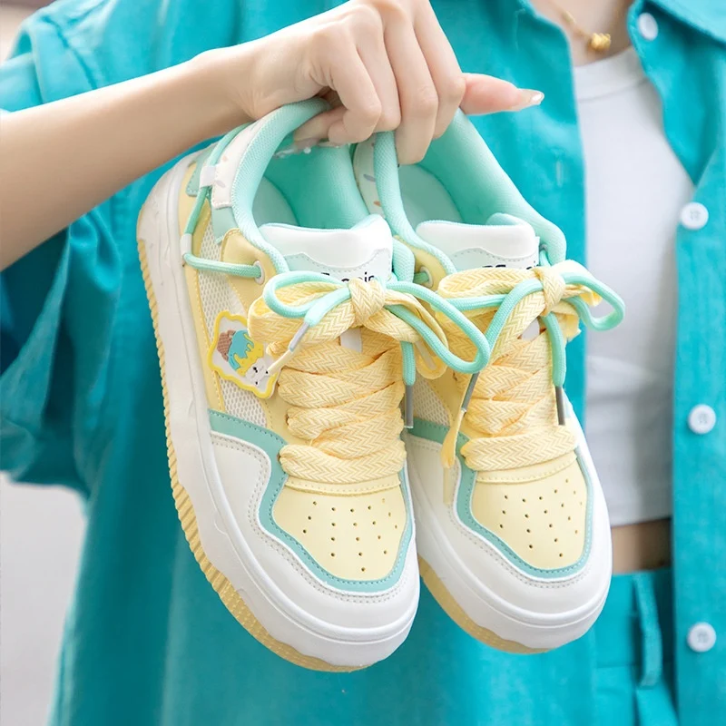 Chaussures Décontractées à Plateforme Originales pour Femmes Polyvalentes et Confortables Idéales pour Toutes les Occasions Style et Élégance au Quotidien.