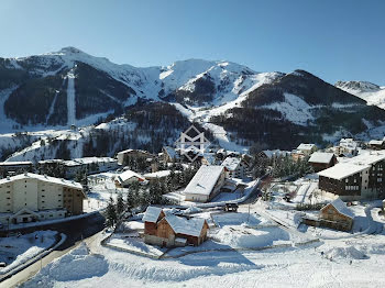 chalet à Saint-Etienne-de-Tinée (06)