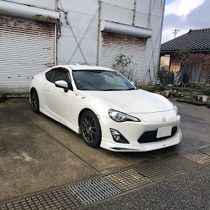 86