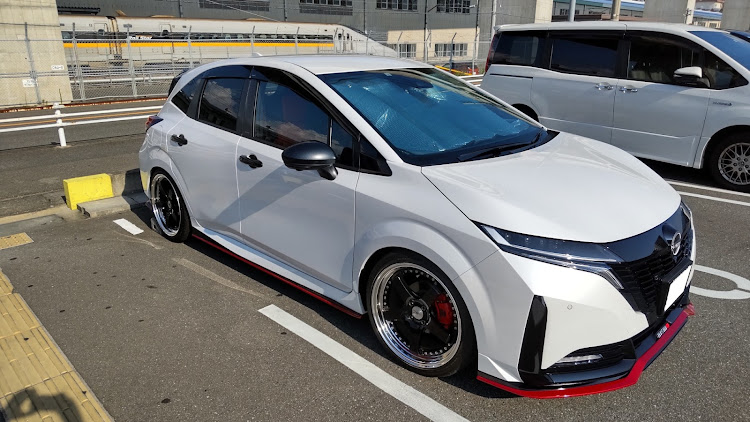 ノート オーラのAURA NISMO・SSRProfessor SP4 8jj18・トライアル那珂川店・レールスター🚄・熱中症に気をつけて!!に関するカスタム事例の投稿画像1枚目