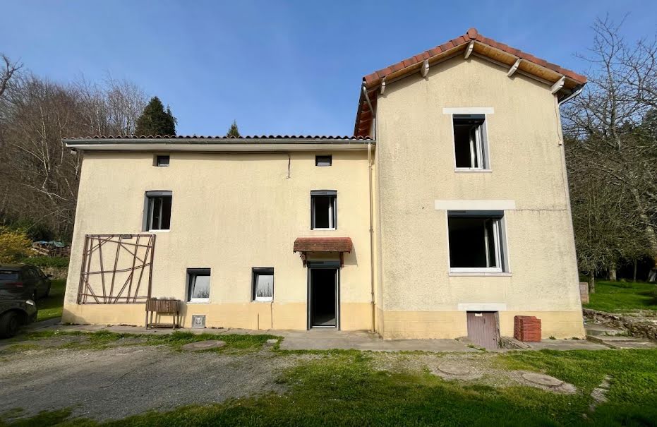 Vente maison 5 pièces 149 m² à Saint-Jouvent (87510), 212 000 €