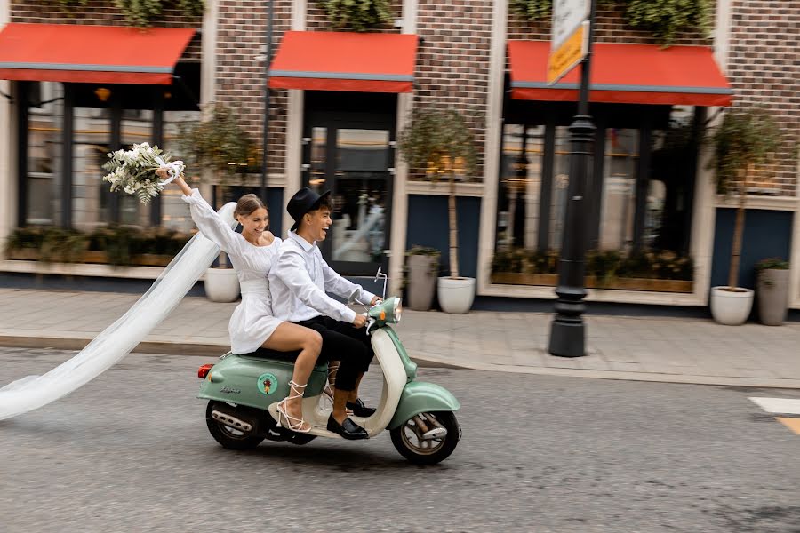 Fotógrafo de casamento Viktoriya Trifonova (vtrifonova). Foto de 14 de outubro 2021