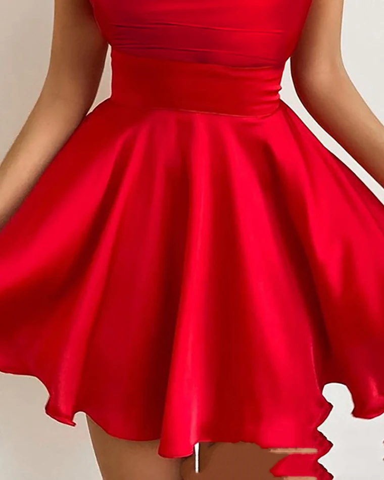 Europese en Amerikaanse dames satijnen taille rok met bretels. Stijlvol en elegant, perfect voor diverse gelegenheden. Voel je zelfverzekerd en modieus.