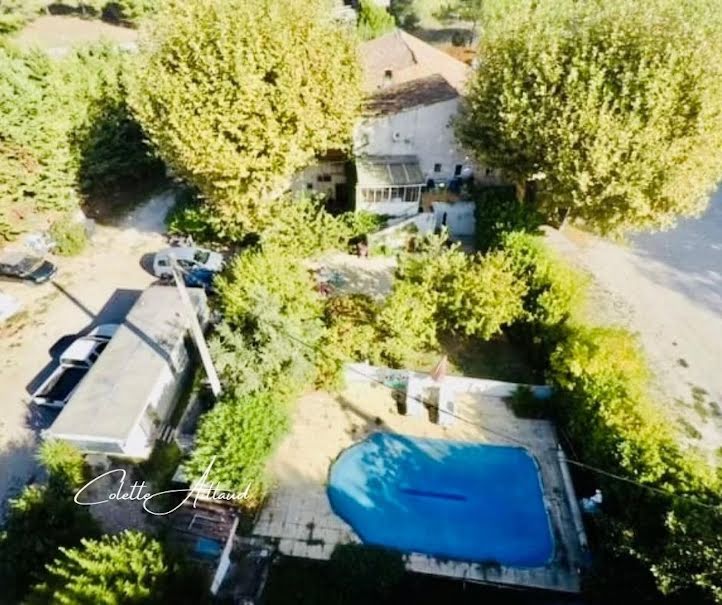 Vente maison 8 pièces 750 m² à Aix-en-Provence (13090), 730 000 €