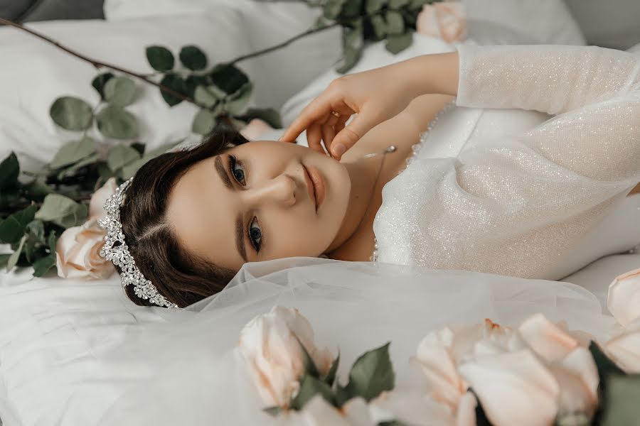 Fotógrafo de casamento Anastasiya Velengurskaya (zolotayai13). Foto de 3 de julho 2023