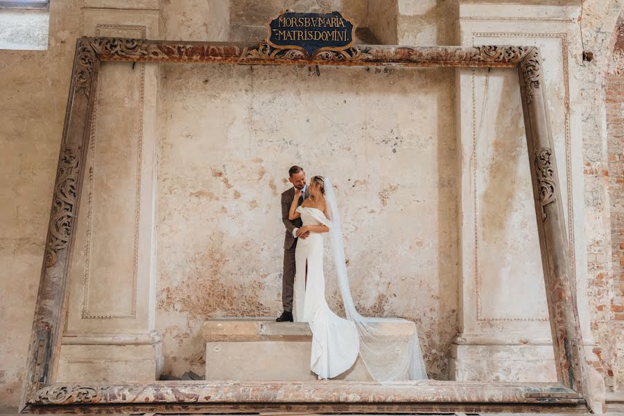 Fotógrafo de casamento Julia Wiejksznar (juliawiejksznar1). Foto de 23 de outubro 2023