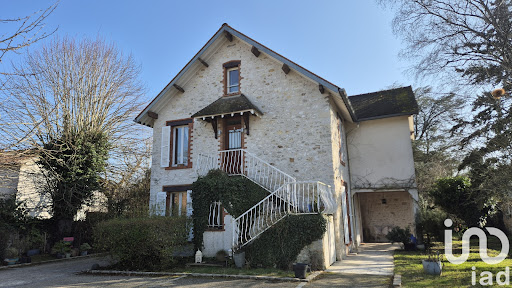 House 3