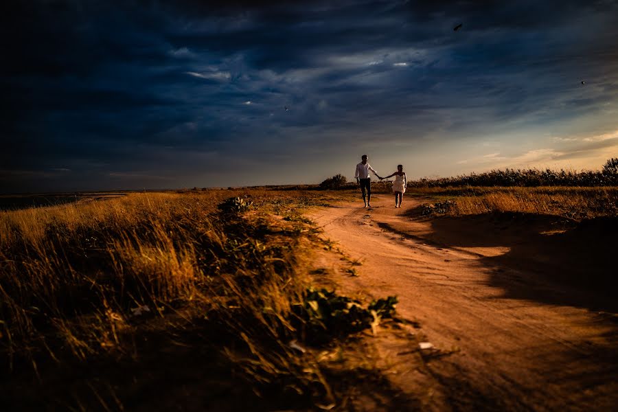 Fotograful de nuntă Alex Pasarelu (belle-foto). Fotografia din 19 septembrie 2022