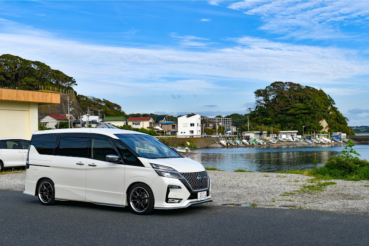 セレナのAUTECH・admiration・workwheels・カメ活🐢・9月もよろしくお願いします。に関するカスタム事例の投稿画像4枚目