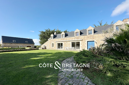 House with pool and terrace 3
