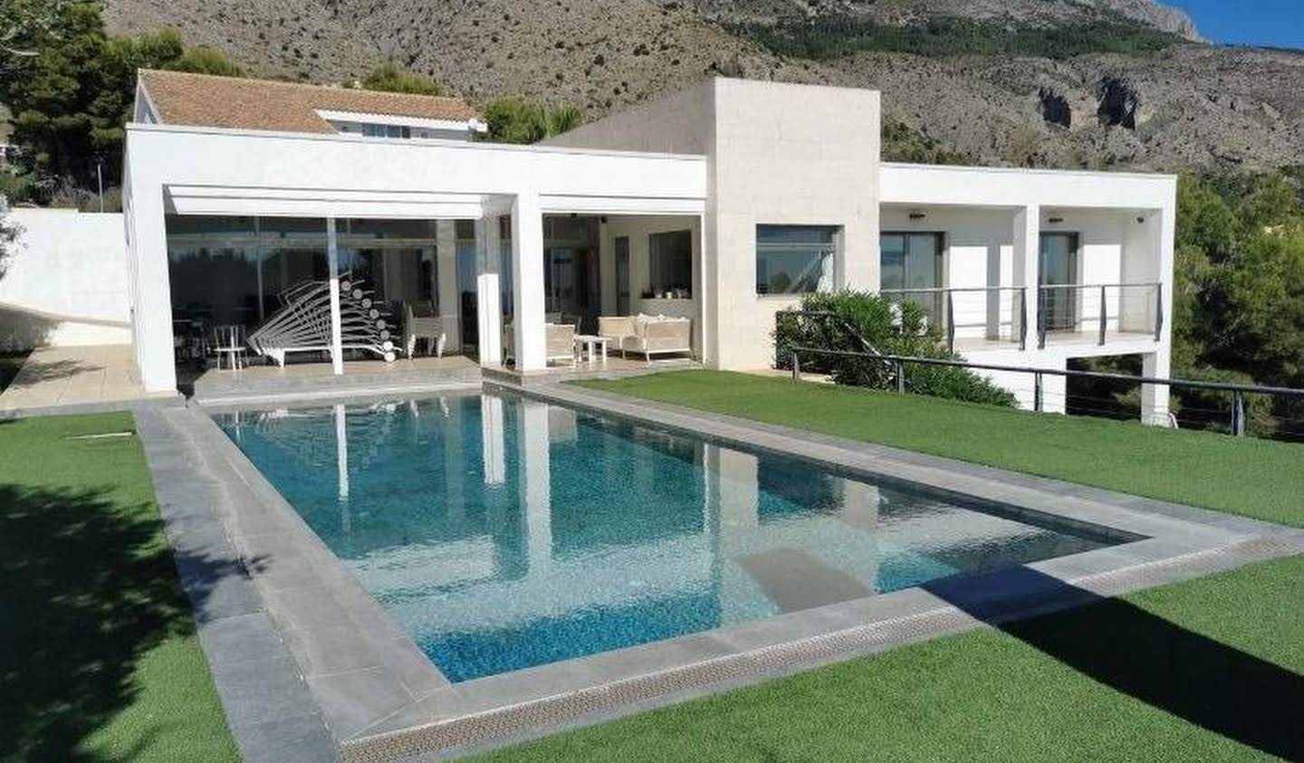 House with pool and terrace Altea