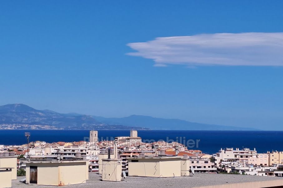 Vente appartement 2 pièces 54 m² à Antibes (06600), 555 000 €