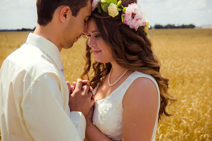 Fotógrafo de bodas Lyubov Ezhova (ezhova). Foto del 7 de julio 2015