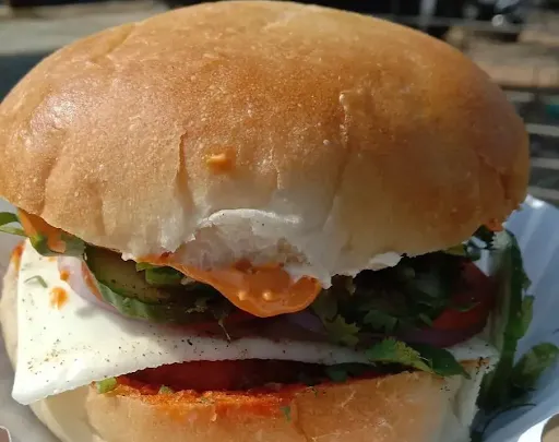 Crunchy Paneer Burger