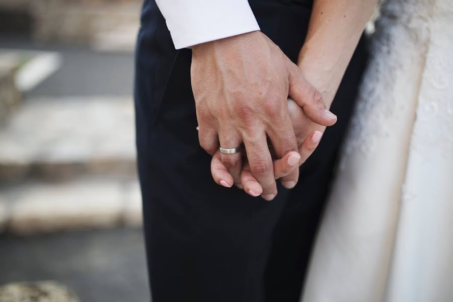 Fotógrafo de casamento Attila Firling (firlingpictures). Foto de 3 de março 2019