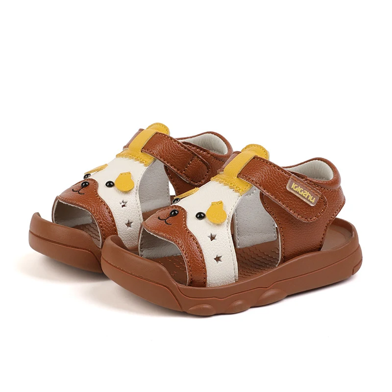 Sandálias de couro para bebês e crianças pequenas. Sapatos Baotou de sola macia, perfeitos para os primeiros passos da sua filha. Conforto e estilo.