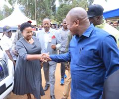 Machakos Governor Wavinya Ndeti shakes hands with her deputy Francis Mwangangi during Mumbuni North MCA's burial ceremony at Mung'ala Secondary School in Mumbuni, Machakos County on September 2, 2023.